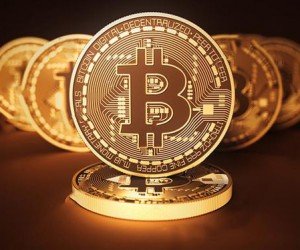 Биткоин продолжает падать, но уровень $10 000 должен устоять