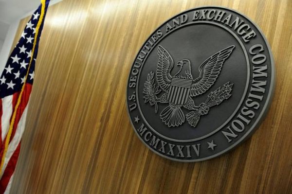 Биткоин дешевеет после заявления SEC о регистрации криптовалютных бирж