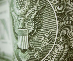 Курс доллара может укрепиться на фоне смягчения риторики США и Китая Курс доллара может укрепиться на фоне смягчения риторики США и Китая