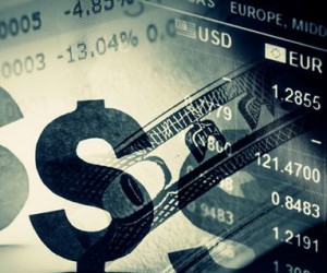 Курс рубля начал восстановление после пика биржевой паники Курс рубля начал восстановление после пика биржевой паники