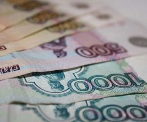 Курс рубля стабилен перед новым списком санкций из США Курс рубля стабилен перед новым списком санкций из США