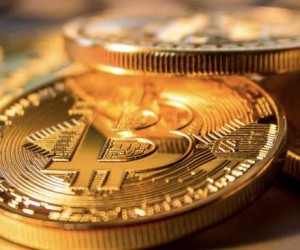 Курс биткоина падает после неудачной попытки прорыва отметки 9 000$