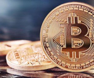 Эксперт: Курс биткоина может направиться к 7 700$