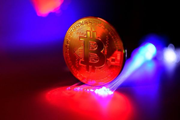 Курс Bitcoin прошел дно, но для достижения 10 000$ нужен новый импульс