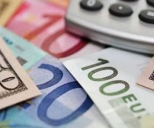 Курс евро: путь к новым минимумам открыт 	