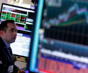 Фондовый рынок США потеряет 1,5-2% из-за торгового конфликта с Китаем Фондовый рынок США потеряет 1,5-2% из-за торгового конфликта с Китаем