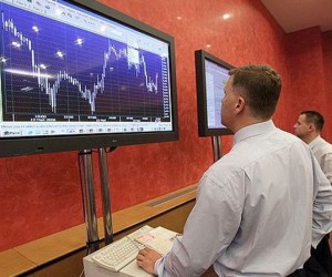 Фондовые рынки РФ начали торговую неделю снижением
