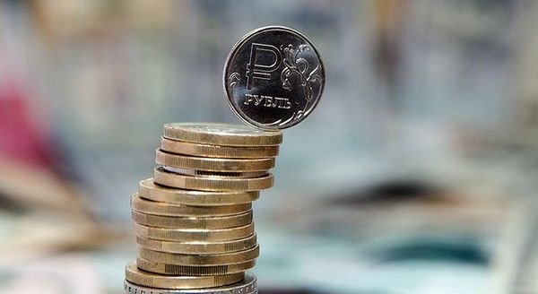 Почему вырос рубль?