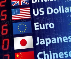 Рубль: Причин для роста нет, инвесторы массово скупают доллар и евро Рубль: Причин для роста нет, инвесторы массово скупают доллар и евро