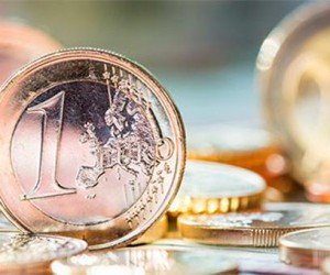 Курс евро эффектно развернулся в зону продаж Курс евро эффектно развернулся в зону продаж