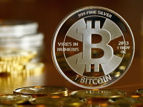 Курс Bitcoin укрепился на 0.84% и направляется к отметке 7 000 долларов