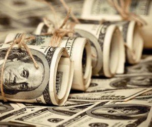 Курс доллара может начать падение из-за торговой политики США Курс доллара может начать падение из-за торговой политики США