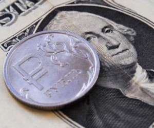 Рубль дешевеет против доллара, но готов идти выше Рубль дешевеет против доллара, но готов идти выше