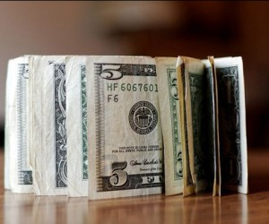Доллар США сохраняет лидерство, интерес к риску остается низким Доллар США сохраняет лидерство, интерес к риску остается низким