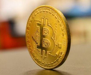 Биткоин в последний месяц близок к размаху колебаний цен на акции Биткоин в последний месяц близок к размаху колебаний цен на акции