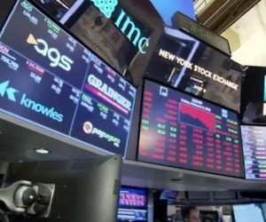 Фондовый рынок США ждет отчет Apple и прогноз по рынку труда Фондовый рынок США ждет отчет Apple и прогноз по рынку труда