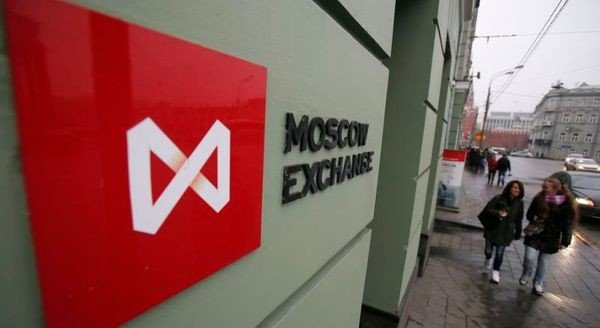 Российский фондовый рынок чутко реагирует на нефтяной сектор