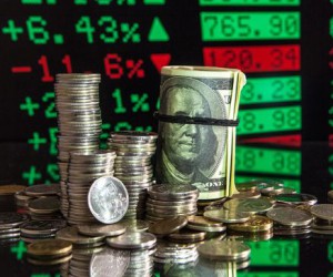 Почему рубль падает без видимых причин? Почему рубль падает без видимых причин?