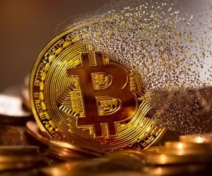 Стоимость биткоина поднялась выше 4200 долларов Стоимость биткоина поднялась выше 4200 долларов