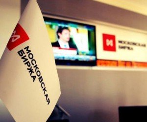 Российский рынок ценных бумаг в четверг начал торги снижением