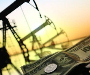 Рубль в опале, а нефть совершила очередное пике Рубль в опале, а нефть совершила очередное пике