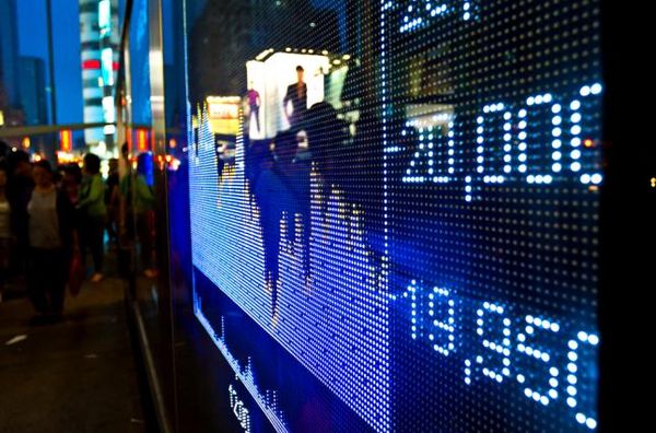 Мировые фондовые рынки не могут определиться с направлением