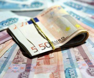 Курс евро на протяжение шести дней падает