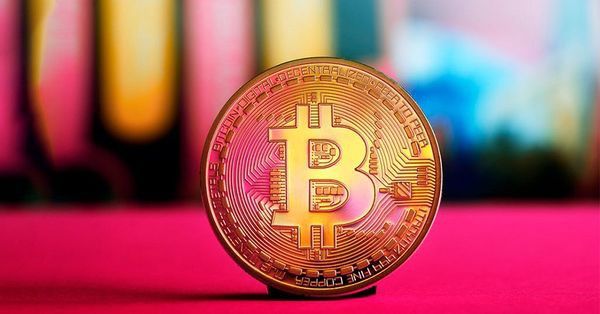 Курс биткоина резко вырос, криптовалюта близка к важной отметке