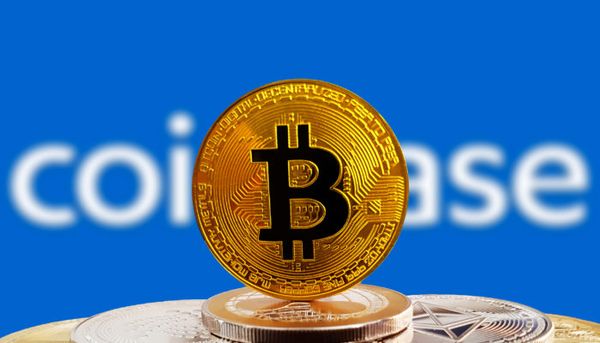 Курс биткоина взлетел на 1000 долларов вверх за считанные минуты 