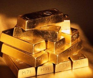 Курс золота упал несмотря на рост геополитических рисков Курс золота упал несмотря на рост геополитических рисков