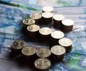 Курс тенге с расчетами на завтра укрепился против доллара