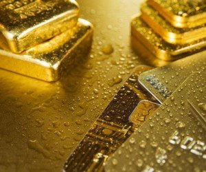 Курс золота укрепляется седьмую неделю прибавляя еще 0.7% Курс золота укрепляется седьмую неделю прибавляя еще 0.7%