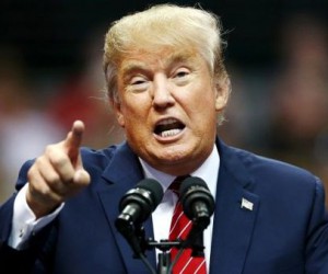 Трамп продолжает твиттерные бои против ФРС Трамп продолжает твиттерные бои против ФРС