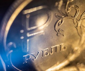 Рубль: Санкционная тема вернется на повестку дня еще до осени Рубль: Санкционная тема вернется на повестку дня еще до осени