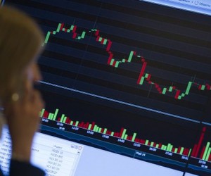 Рынок акций РФ начал медленное восстановление Рынок акций РФ начал медленное восстановление