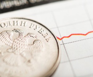 Рубль нанес ответный удар по доллару Рубль нанес ответный удар по доллару