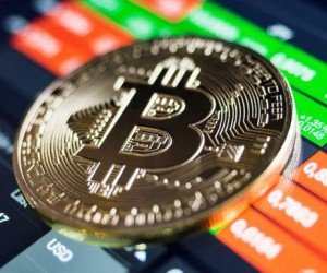 Курс биткоина: Уровень $10 000  недосягаем, криптовалюта падает