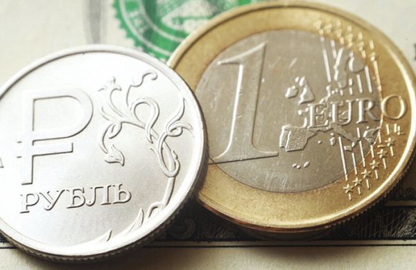 Рубль устойчиво перенес нефтяной шторм