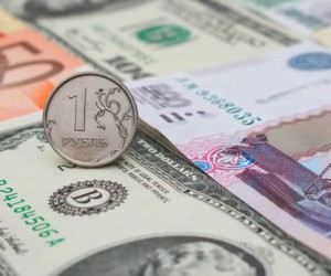 Курс рубля на межбанке остается вблизи 64 за доллар Курс рубля на межбанке остается вблизи 64 за доллар