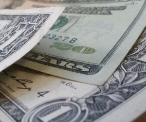 Курс доллара рвется ввысь против евро Курс доллара рвется ввысь против евро