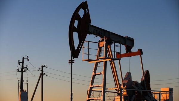 Курс нефти рухнул после роста добычи странами ОПЕК