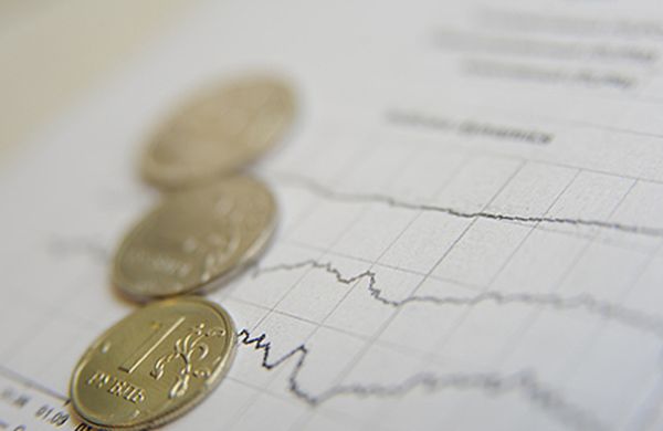 Курс рубля растет уже 6 дней, что происходит с валютой
