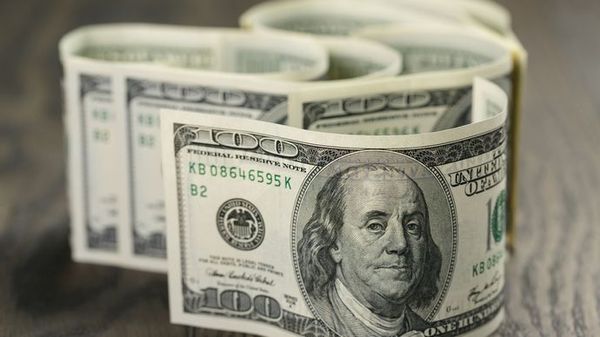 Рост доллара, о чем говорят эксперты