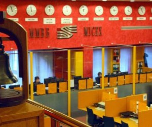 Рынок акций РФ отмахнулся от внешних сигналов