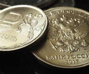Рубль на межбанке может немного снизиться против доллара Рубль на межбанке может немного снизиться против доллара