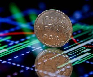 Рубль остается под давлением и продолжит падать Рубль остается под давлением и продолжит падать