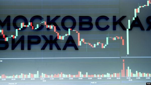 Рынок акций РФ откроется ростом и последует за нефтью