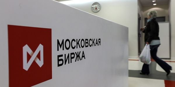 Российский фондовый рынок торгуется в плюсе