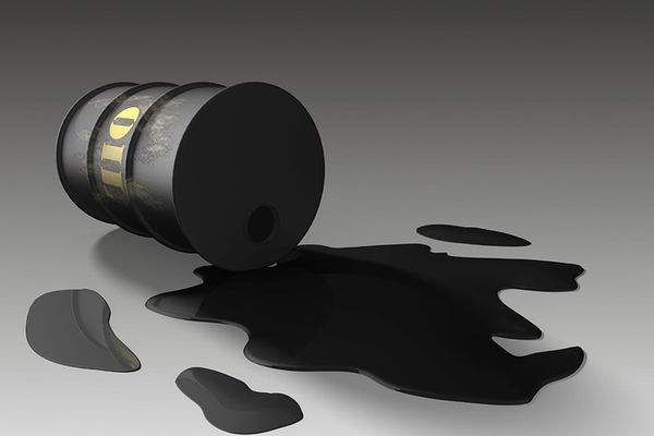 Курс нефти Brent ускоряет падение в конце недели