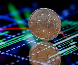 Рубль незначительно отступает в парах с иностранными валютами Рубль незначительно отступает в парах с иностранными валютами